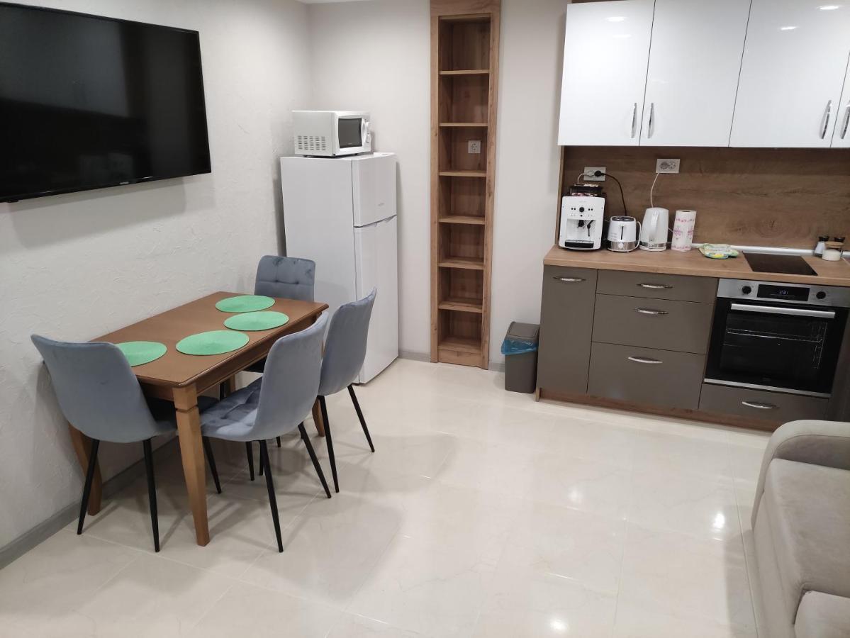 Downtown Apartment Русе Екстериор снимка